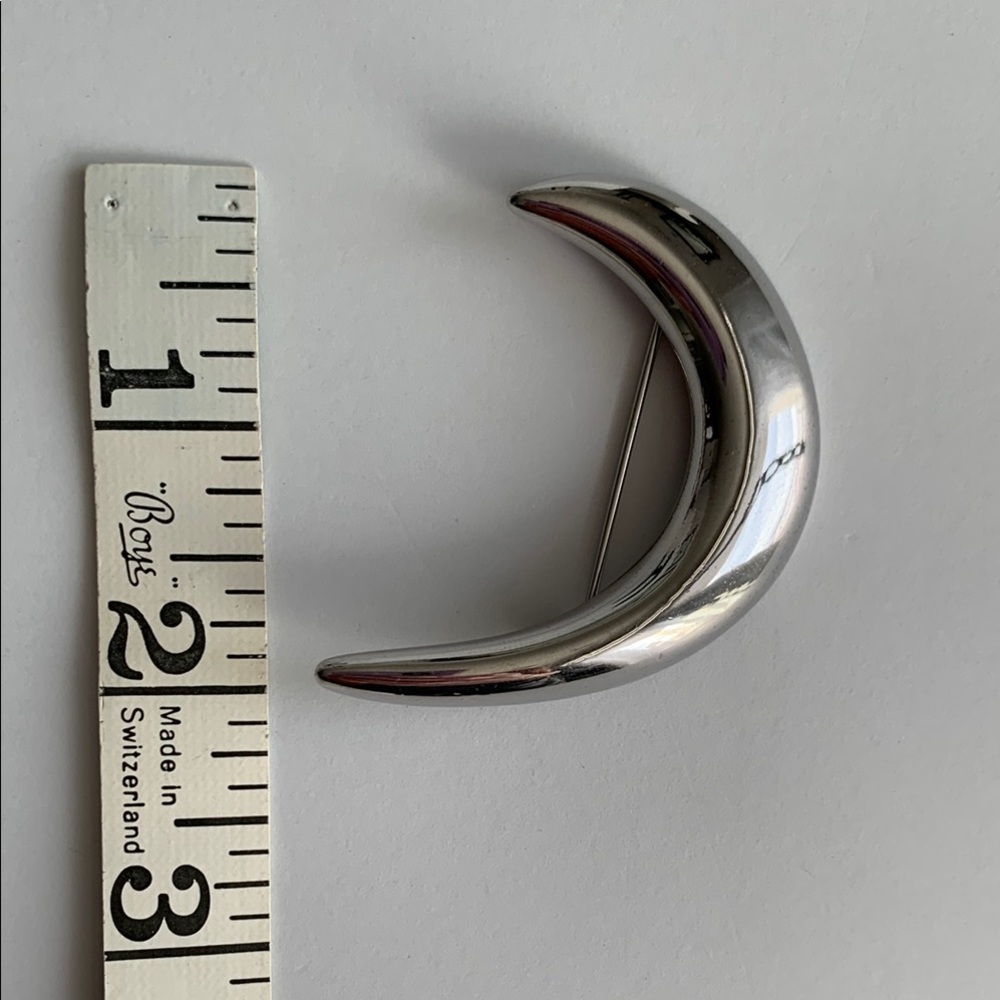 Silver Crescent Moon Brooch - Picture 3 of 3